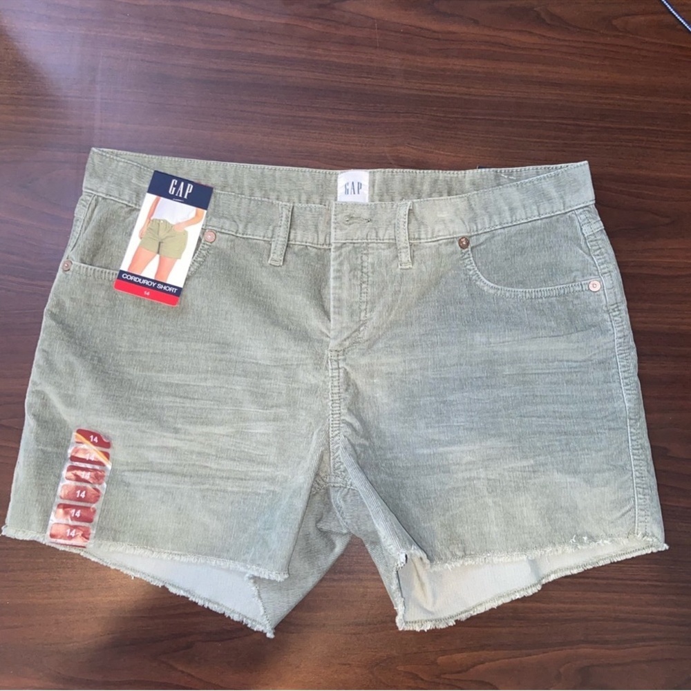 Gap Green Corduroy Shorts Frayed Hem Size 14W